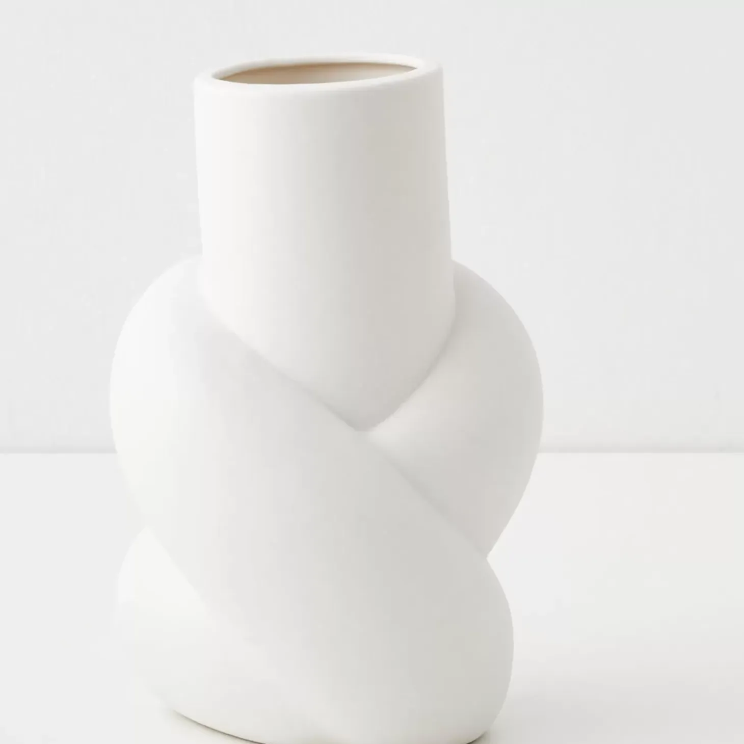Knot Ceramic Vase White