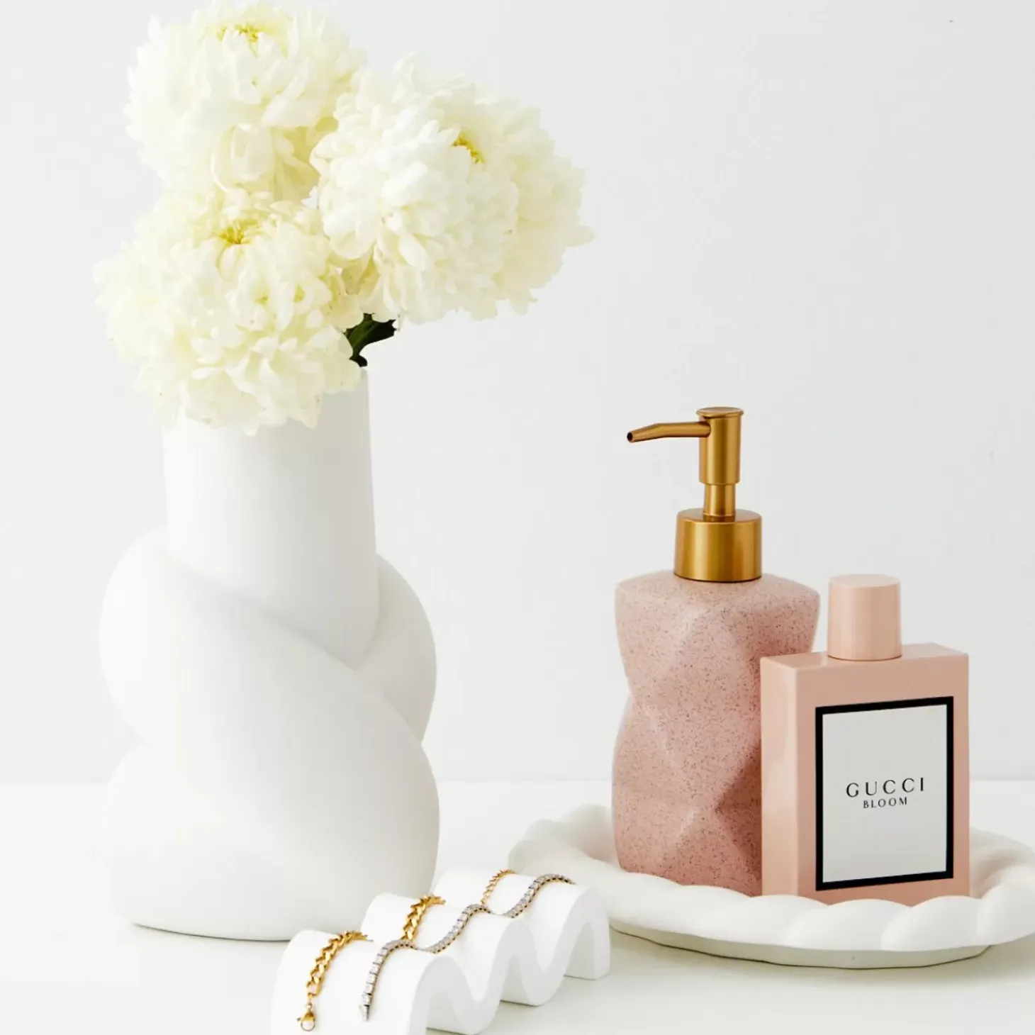 Knot Ceramic Vase White