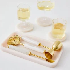 Ribbed Flower Wine Glass